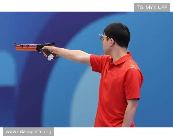 刘丁硕回应巴黎奥运偷笑事件称笑的是张本智和其言辞狂妄引发关注