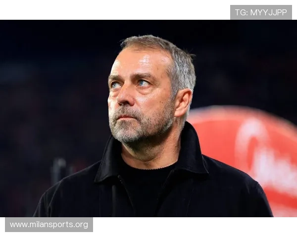 巴萨发布客战马竞海报 弗里克挑战西蒙尼 莱万伊尼戈成为焦点